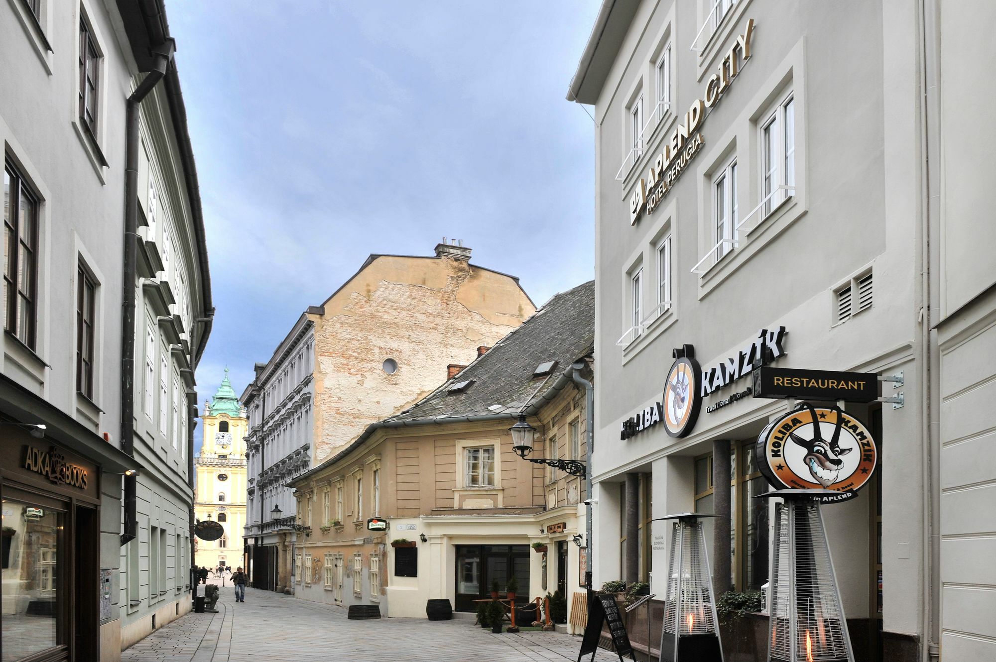 Aplend City Laurinska 11 Pressburg Exterior foto
